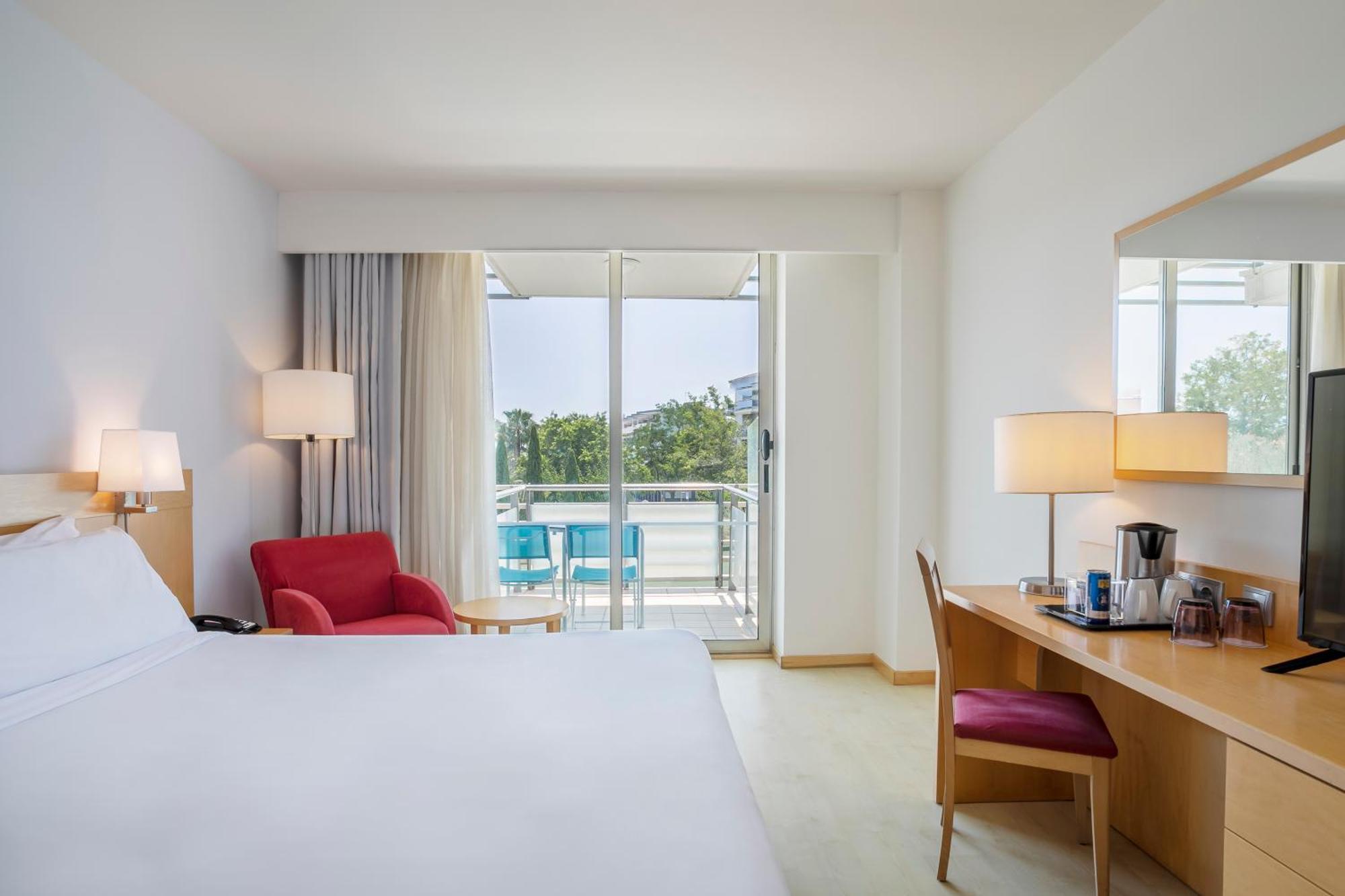 Sol Port Cambrils Hotel Exterior photo